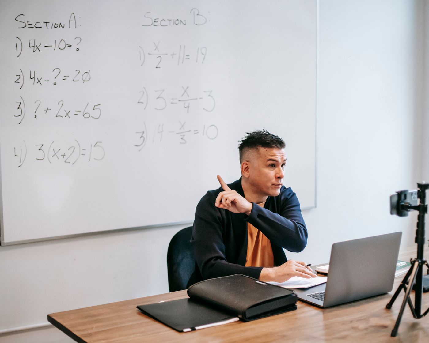 A real 1-on-1 math mentoring session with a mentor and a learner
